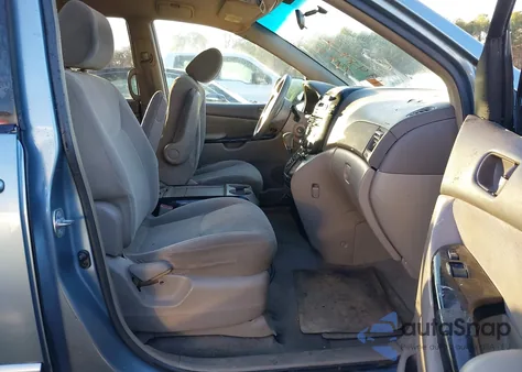 2004 Toyota Sienna Le from USA, damaged, VIN 5TDZA23C44S194847